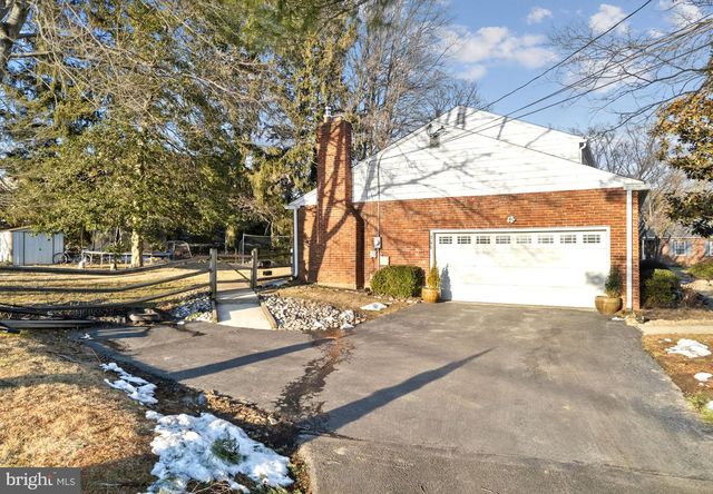 306 S PROVIDENCE RD, Wallingford, PA 19086