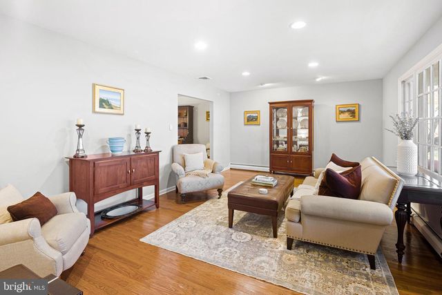 306 S PROVIDENCE RD, Wallingford, PA 19086