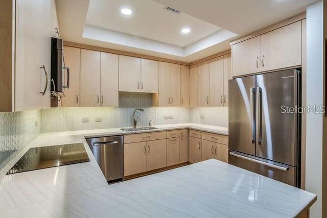 450 KNIGHTS RUN AVENUE 102, Tampa, FL 33602