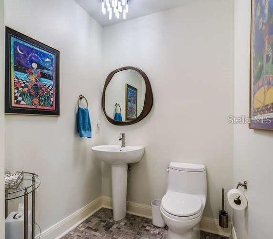 450 KNIGHTS RUN AVENUE 102, Tampa, FL 33602
