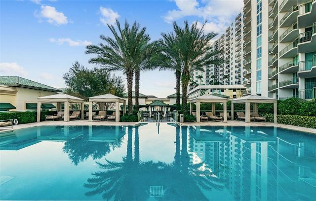 450 KNIGHTS RUN AVENUE 102, Tampa, FL 33602
