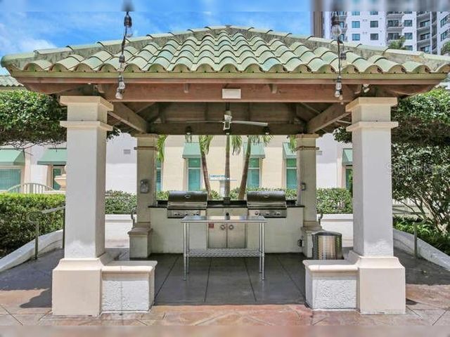 450 KNIGHTS RUN AVENUE 102, Tampa, FL 33602