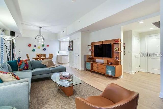 450 KNIGHTS RUN AVENUE 102, Tampa, FL 33602
