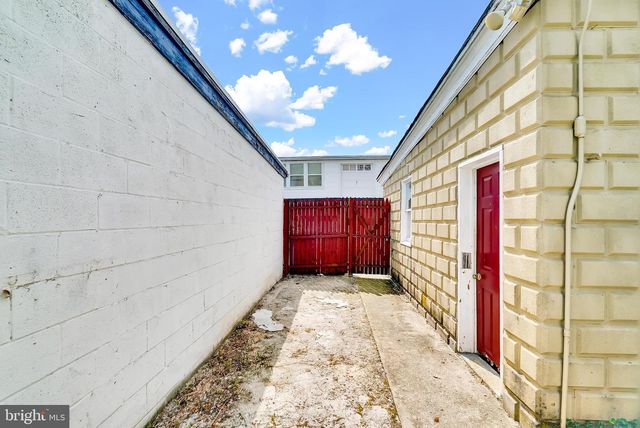 472 N EVANS ST, Pottstown, PA 19464