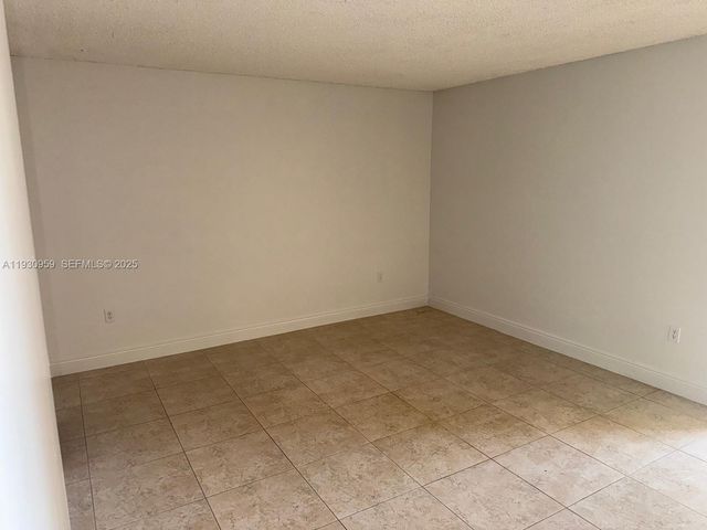 4525 W 20th Ave 118, Hialeah, FL 33012