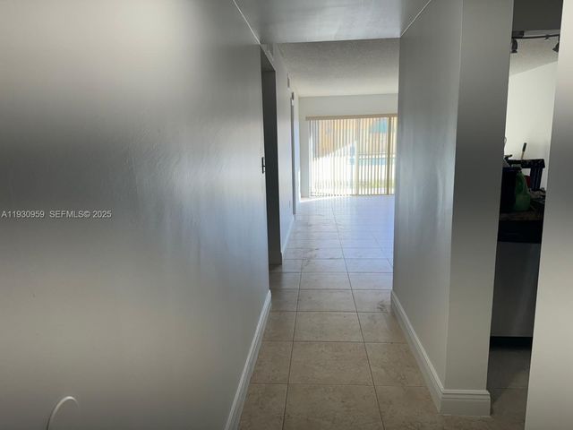 4525 W 20th Ave 118, Hialeah, FL 33012