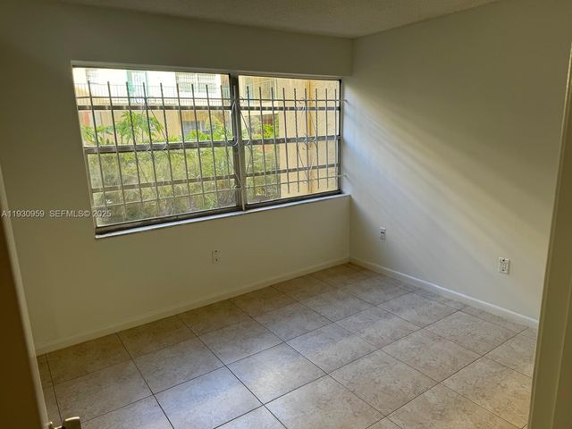 4525 W 20th Ave 118, Hialeah, FL 33012