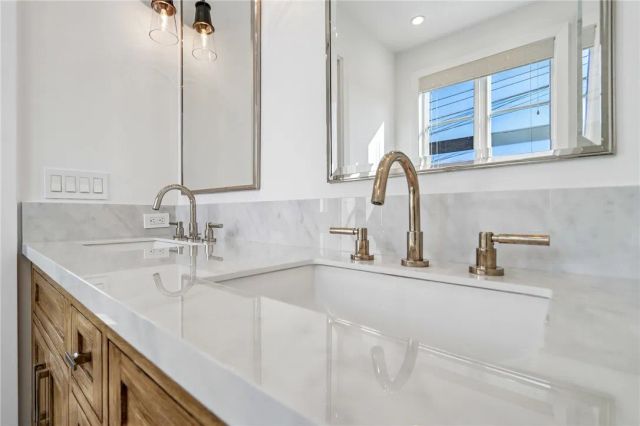 617 Narcissus Avenue .5, Corona Del Mar, CA 92625