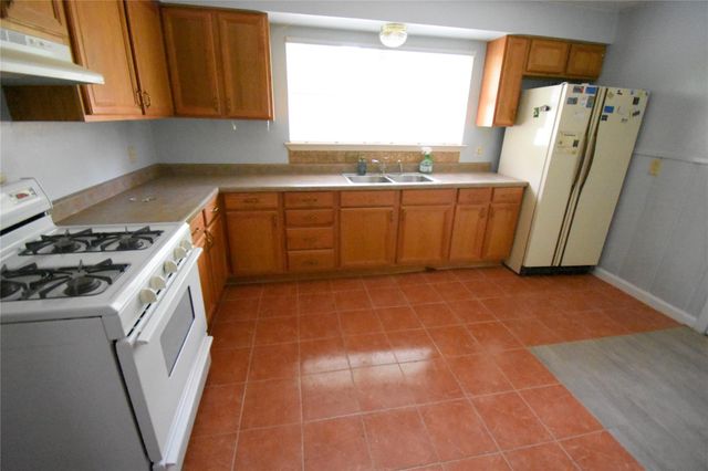 1706 Oaks Drive, Pasadena, TX 77502