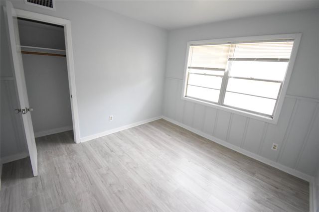 1706 Oaks Drive, Pasadena, TX 77502