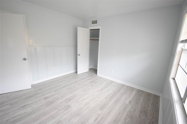 1706 Oaks Drive, Pasadena, TX 77502