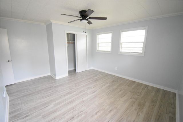 1706 Oaks Drive, Pasadena, TX 77502