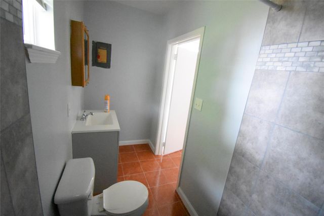 1706 Oaks Drive, Pasadena, TX 77502