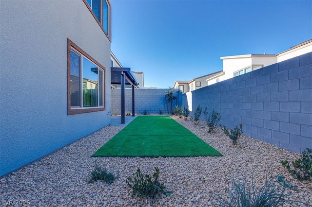 10472 Mountain Aster Avenue, Las Vegas, NV 89166