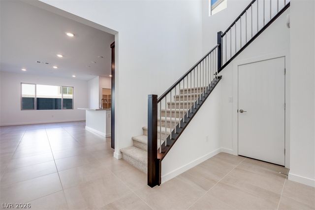 10472 Mountain Aster Avenue, Las Vegas, NV 89166