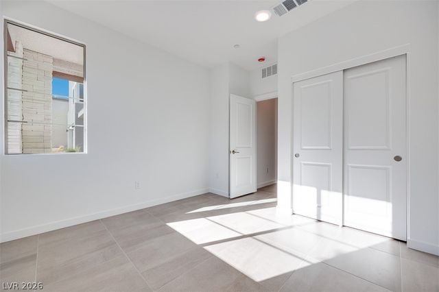 10472 Mountain Aster Avenue, Las Vegas, NV 89166