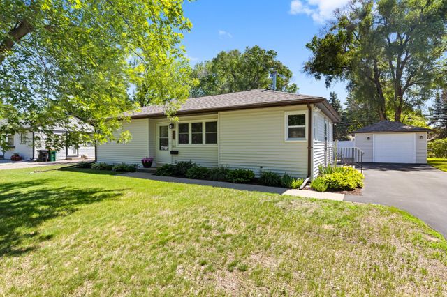 8509 10th Avenue S, Bloomington, MN 55420