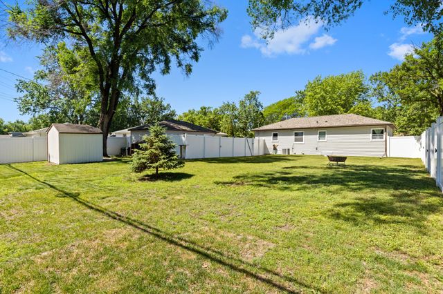 8509 10th Avenue S, Bloomington, MN 55420