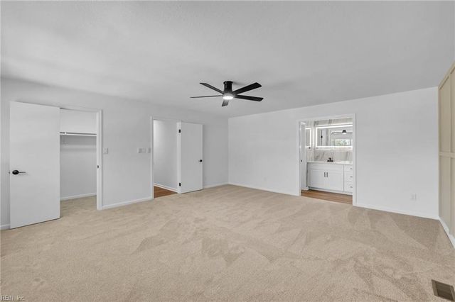 4 Admiral CT, Hampton, VA 23669