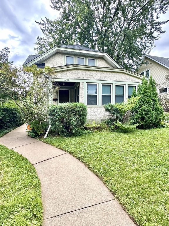 1082 Hawthorne Avenue E, Saint Paul, MN 55106