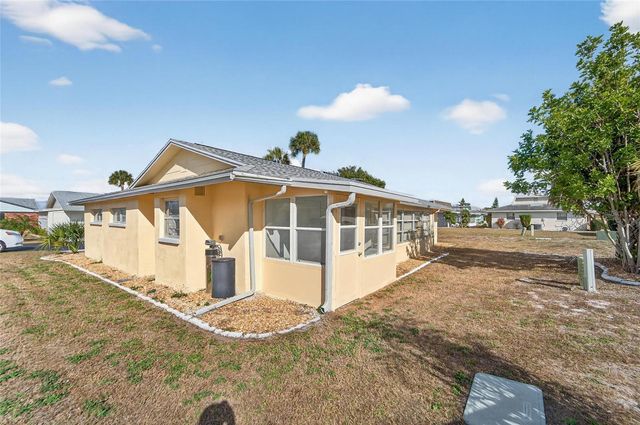 705 CHURCHILL PLACE, Sun City Center, FL 33573