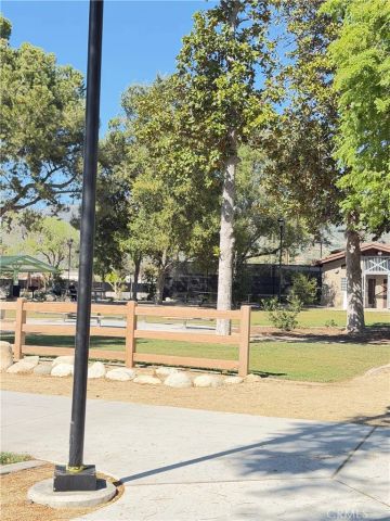 648 Patterson Ave, Glendale, CA 91203