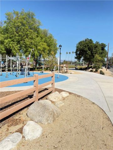 648 Patterson Ave, Glendale, CA 91203