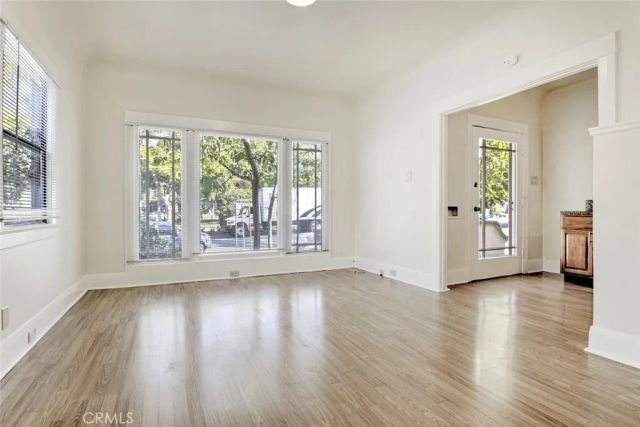 648 Patterson Ave, Glendale, CA 91203