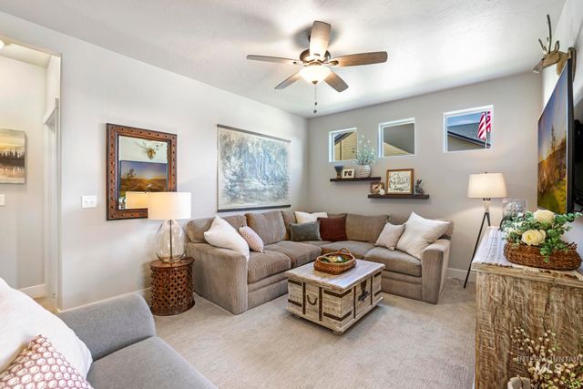 2263 Columbia, Twin Falls, ID 83301