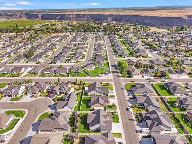 2263 Columbia, Twin Falls, ID 83301