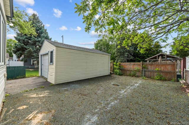 1 Lewis Place, Lynbrook, NY 11563