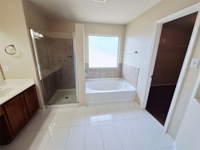 407 W South ST, Leander, TX 78641