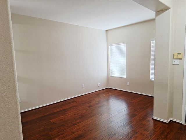 407 W South ST, Leander, TX 78641