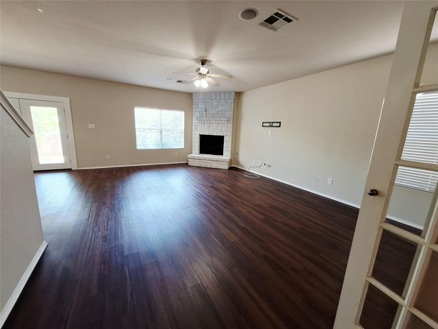 407 W South ST, Leander, TX 78641