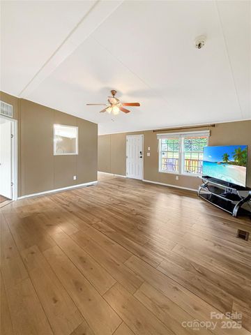 107 Daisy Field Court 7, Harmony, NC 28634