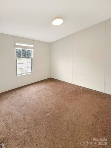 107 Daisy Field Court 7, Harmony, NC 28634