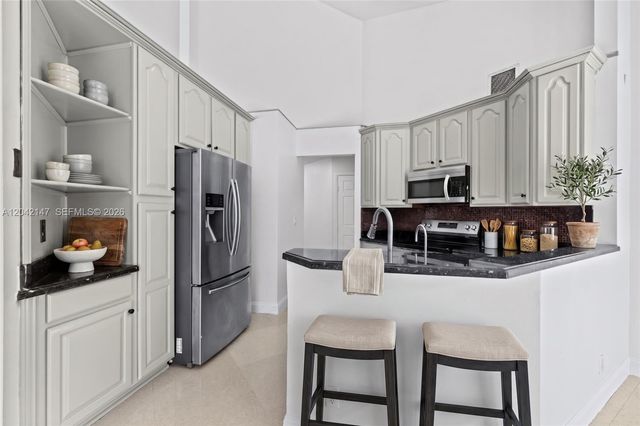 2722 Cayenne Ave, Cooper City, FL 33026