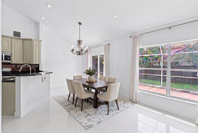 2722 Cayenne Ave, Cooper City, FL 33026