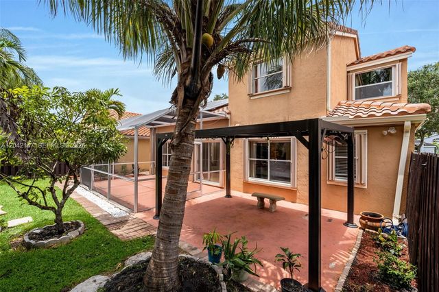 2722 Cayenne Ave, Cooper City, FL 33026