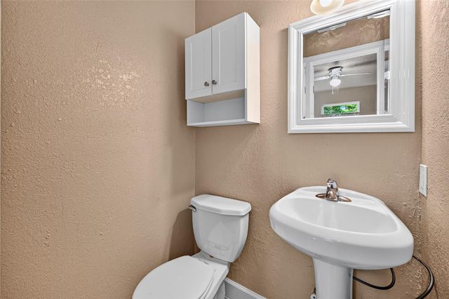 8166 Oak Knoll Lane, Houston, TX 77028