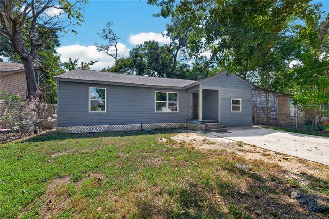 8166 Oak Knoll Lane, Houston, TX 77028