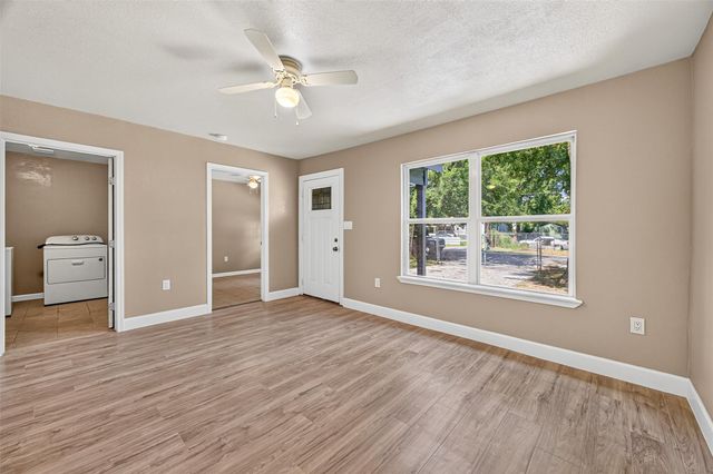 8166 Oak Knoll Lane, Houston, TX 77028