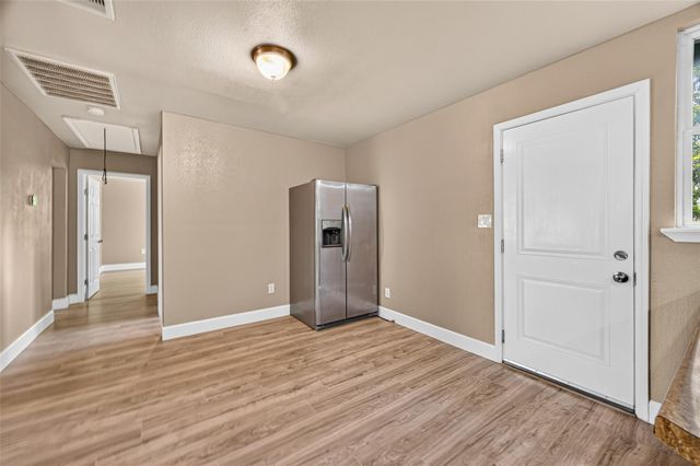 8166 Oak Knoll Lane, Houston, TX 77028