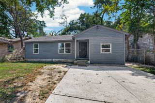 8166 Oak Knoll Lane, Houston, TX 77028