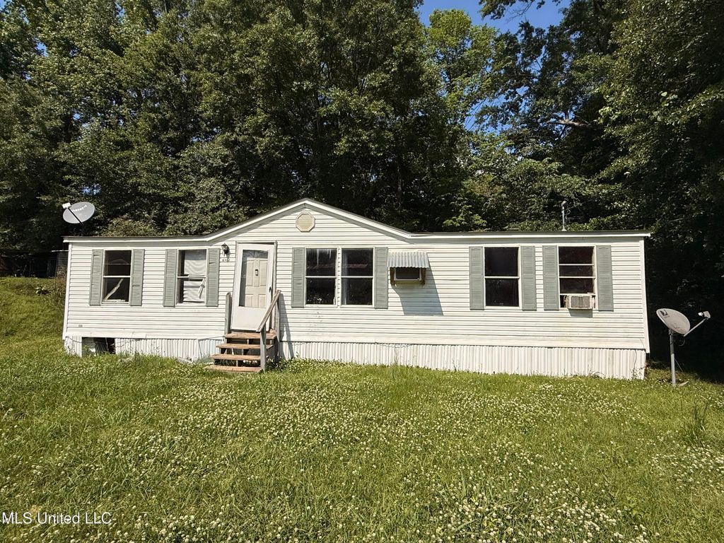 640 Heartwood Drive, Vicksburg, MS 39180