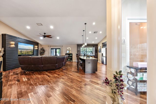 261 Naylor Street NE, Palm Bay, FL 32907