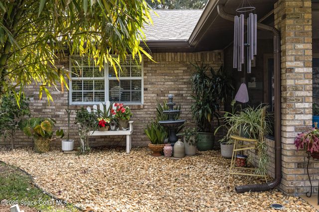 261 Naylor Street NE, Palm Bay, FL 32907