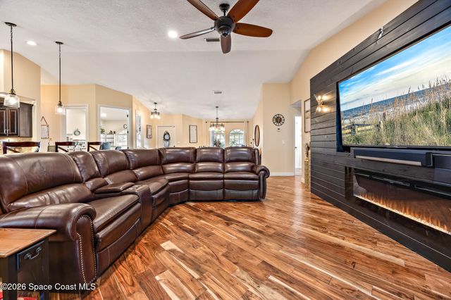 261 Naylor Street NE, Palm Bay, FL 32907