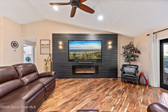 261 Naylor Street NE, Palm Bay, FL 32907