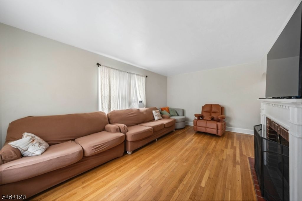 668 Greenbrook Rd, North Plainfield Boro, NJ 07063 — photo 5